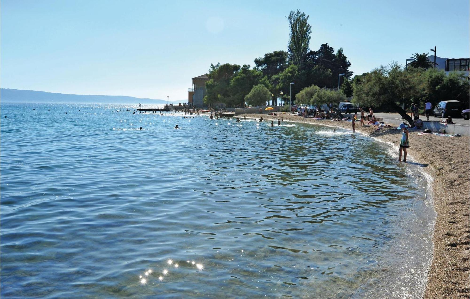2 Bedroom Stunning Apartment In Kastel Kambelovac Kaštela 外观 照片